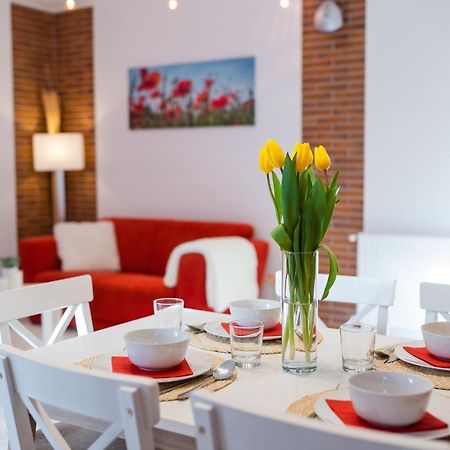 Sara-Lux Apartman Nyarliget ภายนอก รูปภาพ