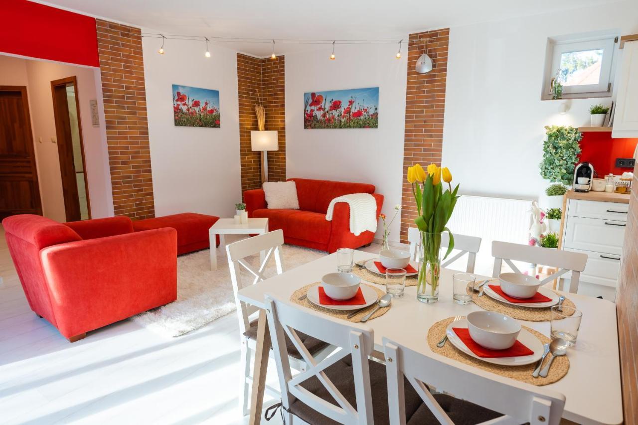 Sara-Lux Apartman Nyarliget ภายนอก รูปภาพ