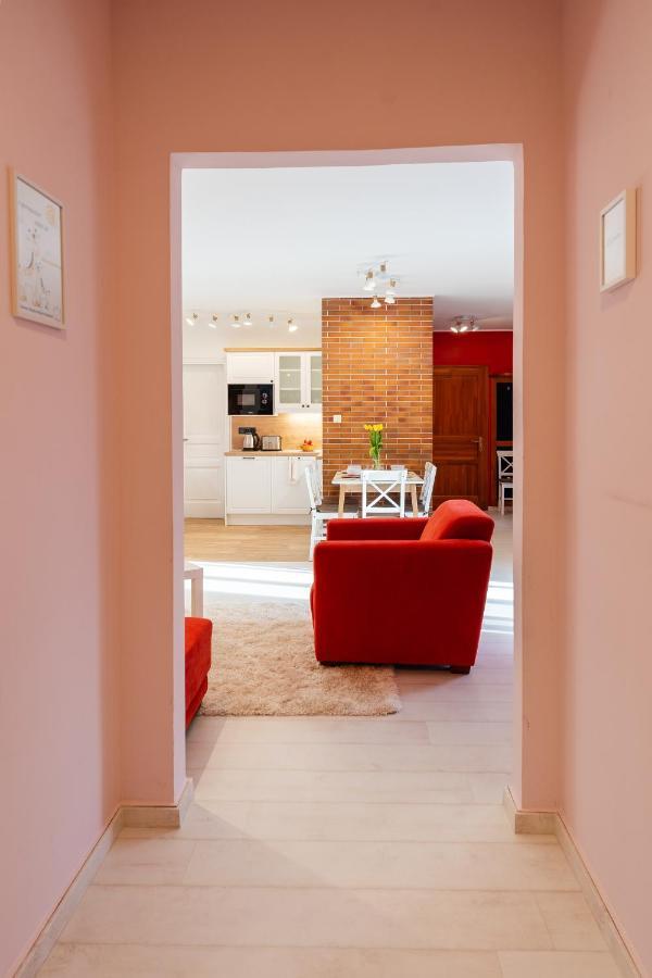 Sara-Lux Apartman Nyarliget ภายนอก รูปภาพ